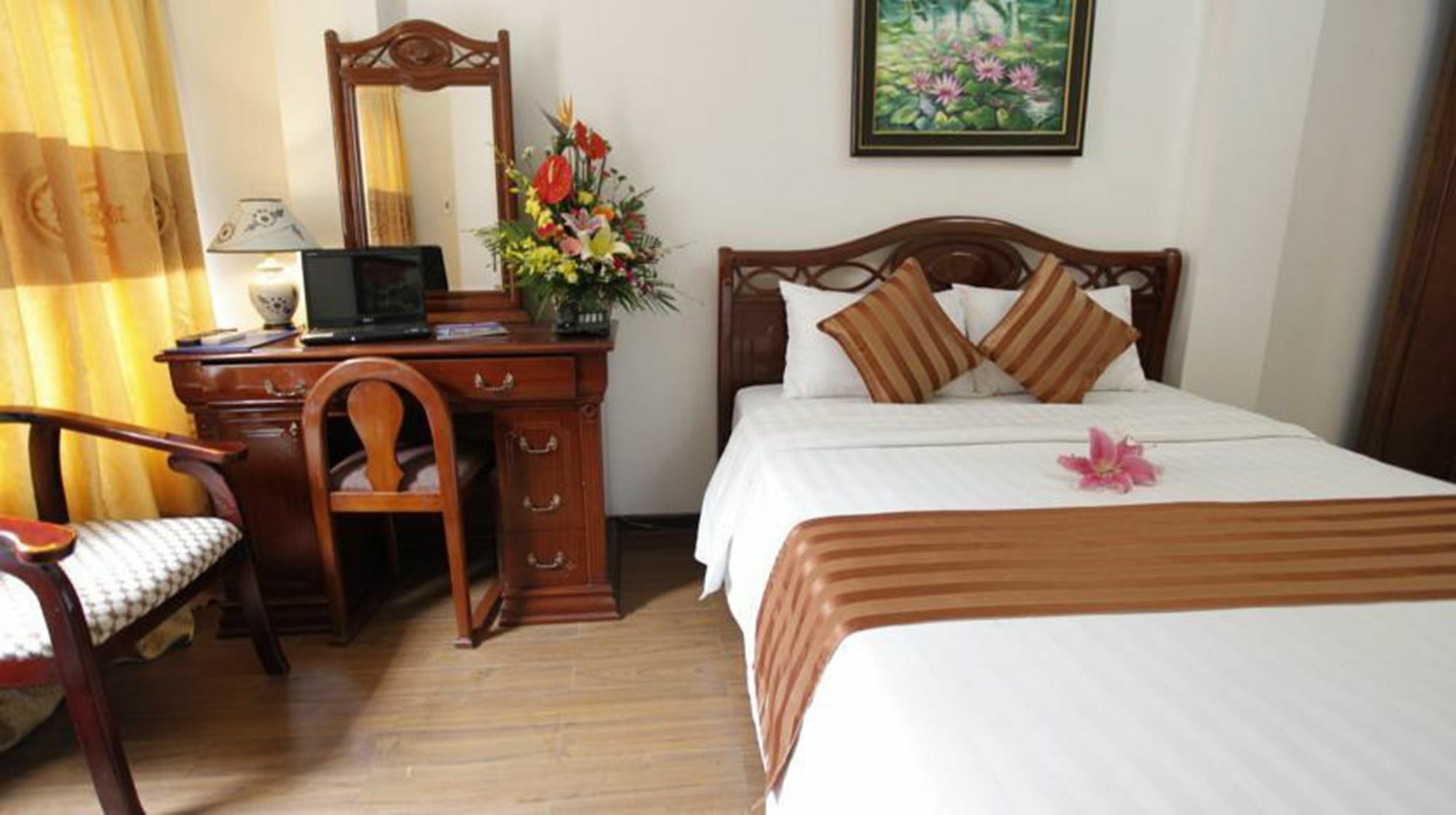 Camellia 5 Hotel Hanoi Zewnętrze zdjęcie
