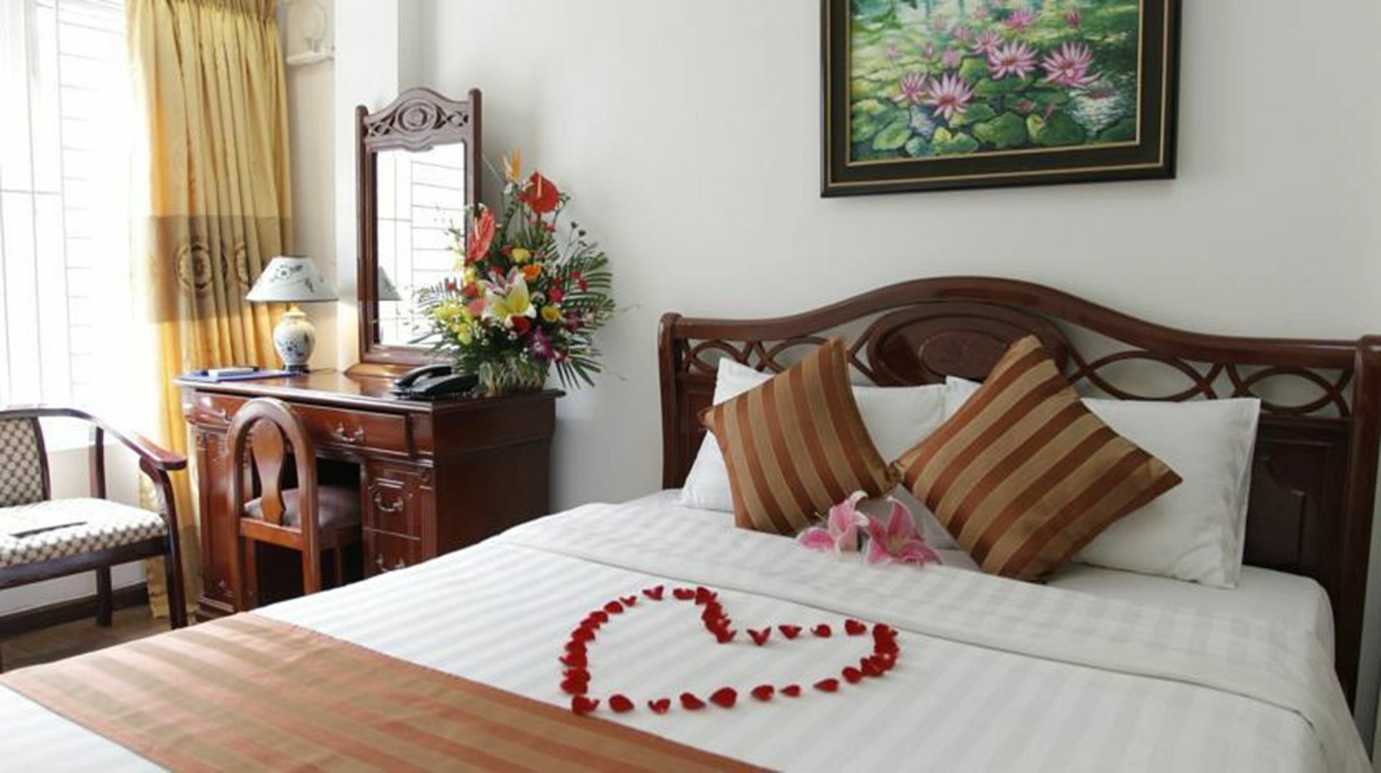 Camellia 5 Hotel Hanoi Zewnętrze zdjęcie